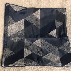 Luxury Jacquard Throw Pillow Cover 18”x18”, BLUE, Zipper